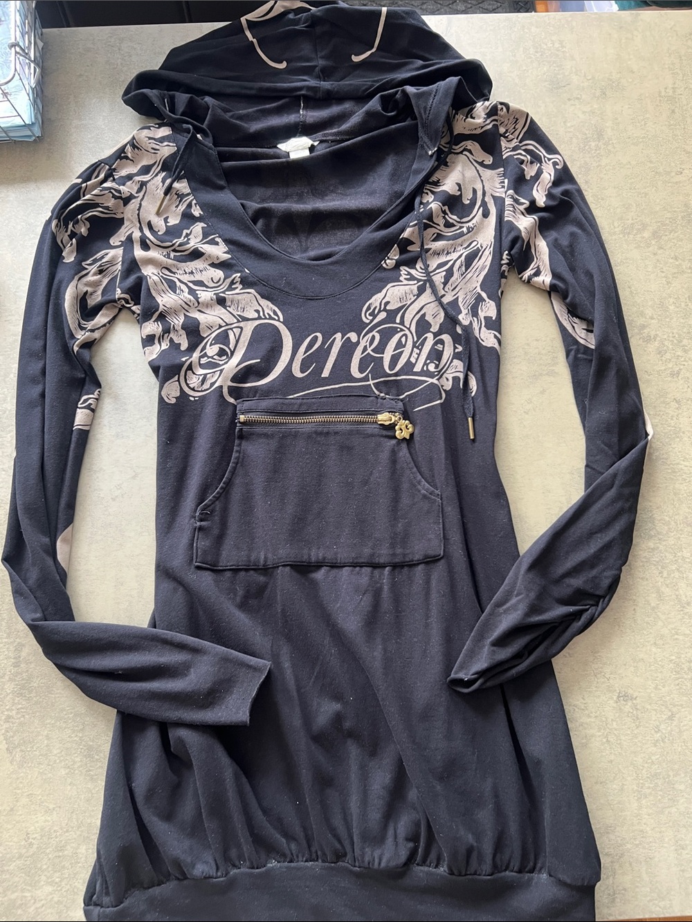 Dereon Black Hooded Long-Sleeve Tunic with Taupe Graphic
